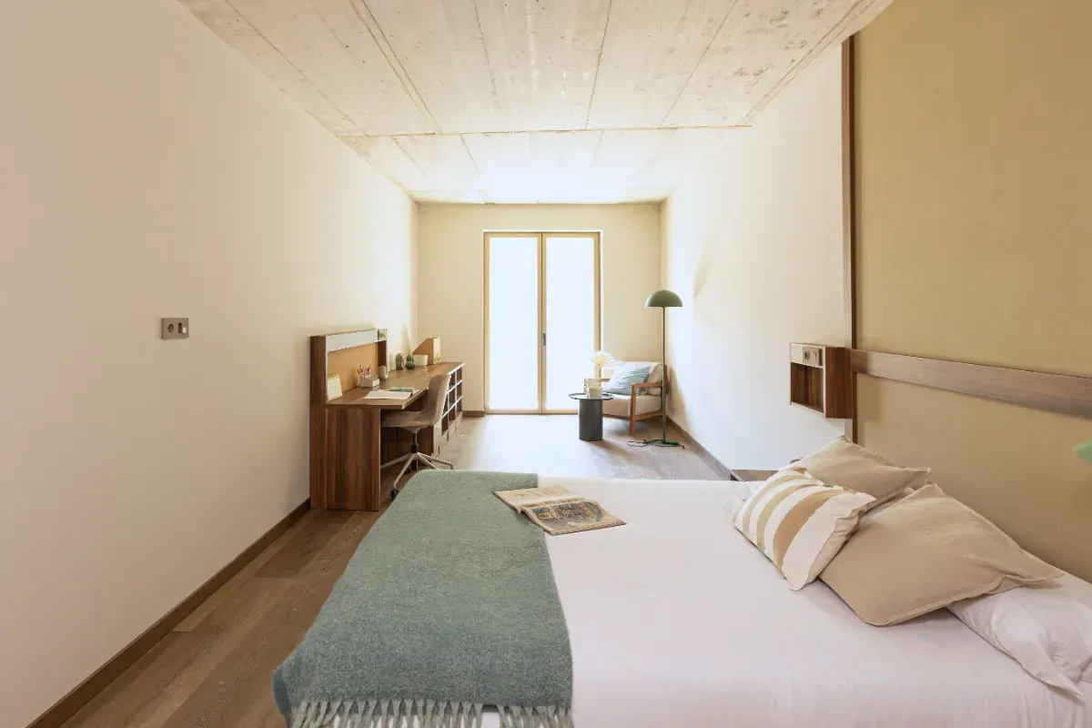 Estudio Premium con balcón — 3